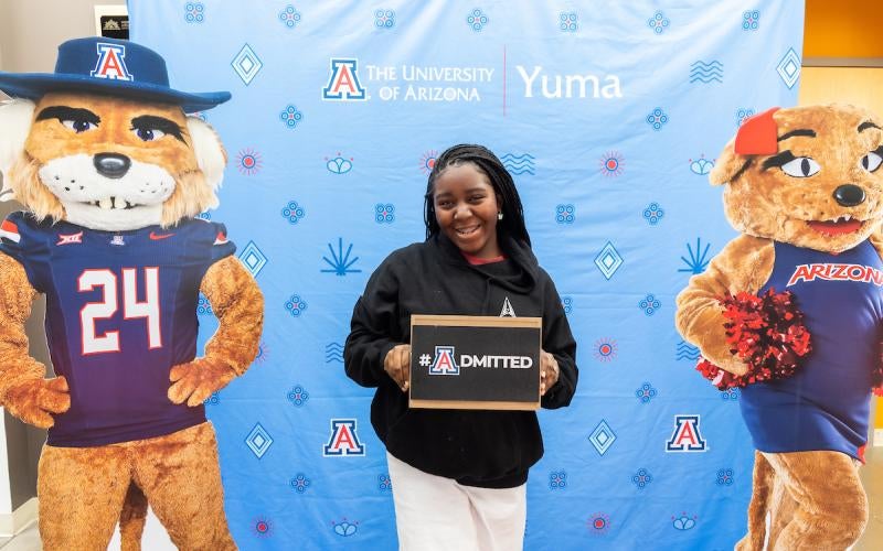 AWC student commits to the University of Arizona at the 2025 Desert Southwest Transfer Conference.