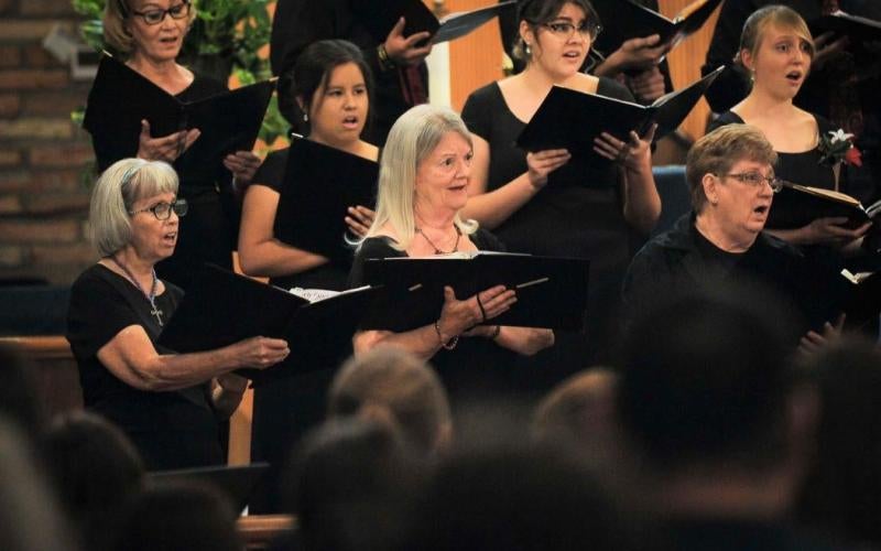 AWC Choral Department to perform “Singing in the Holiday” Christmas Concert 