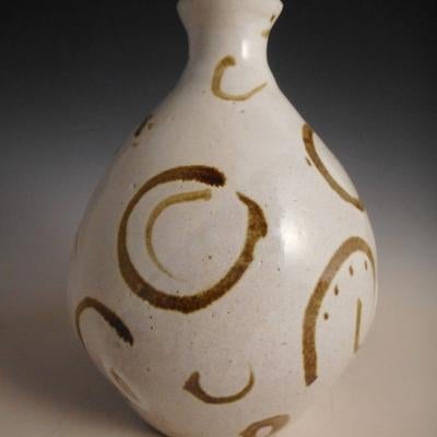 Photo of ceramic vase